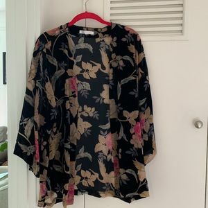 DR2 Shawl - Black velvet with mauve flowers